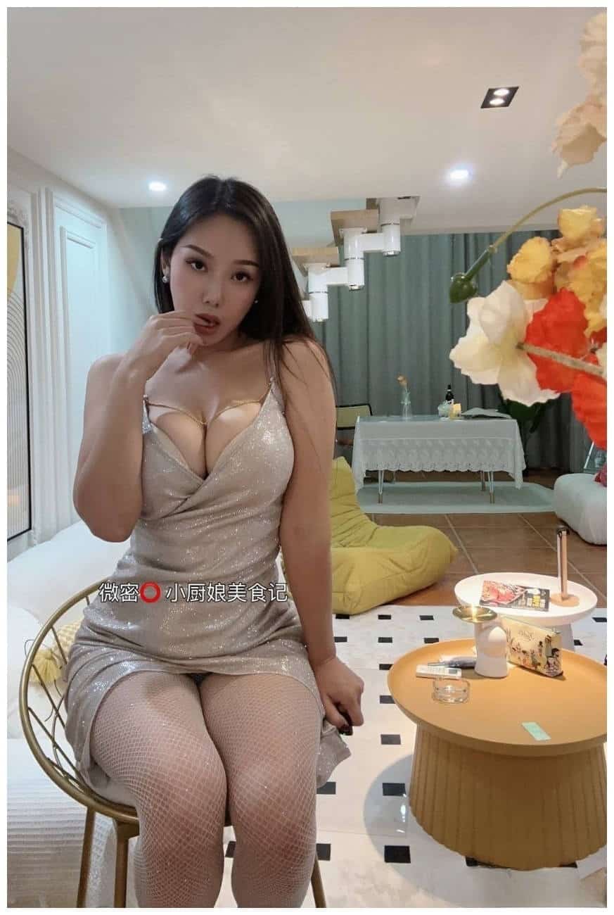 抖音200W粉网红小厨娘美食记622M