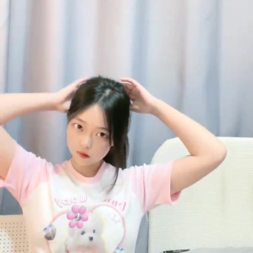 校花级清纯学妹星之卡比美穴超粉看的流口水2.22G