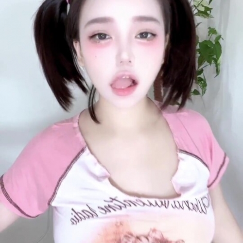 推特欲梦最新视频隔着丝袜捅逼紫薇 完美鲍鱼 很骚1.16G