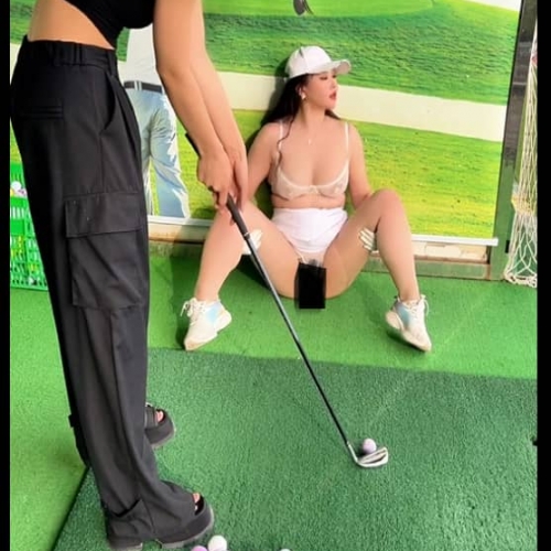 秀人巨乳王婉悠 高尔夫漏毛漏逼花絮 超长时间1.34G