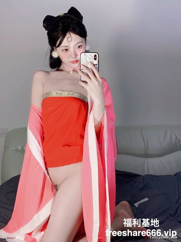 推特62.1万粉丝颜值女神真真U门槛福利60V/680P/717M