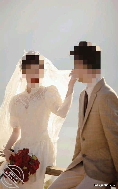 海角社区小叔乱伦强上酒后新婚的反差婊嫂子68P/1V/778M