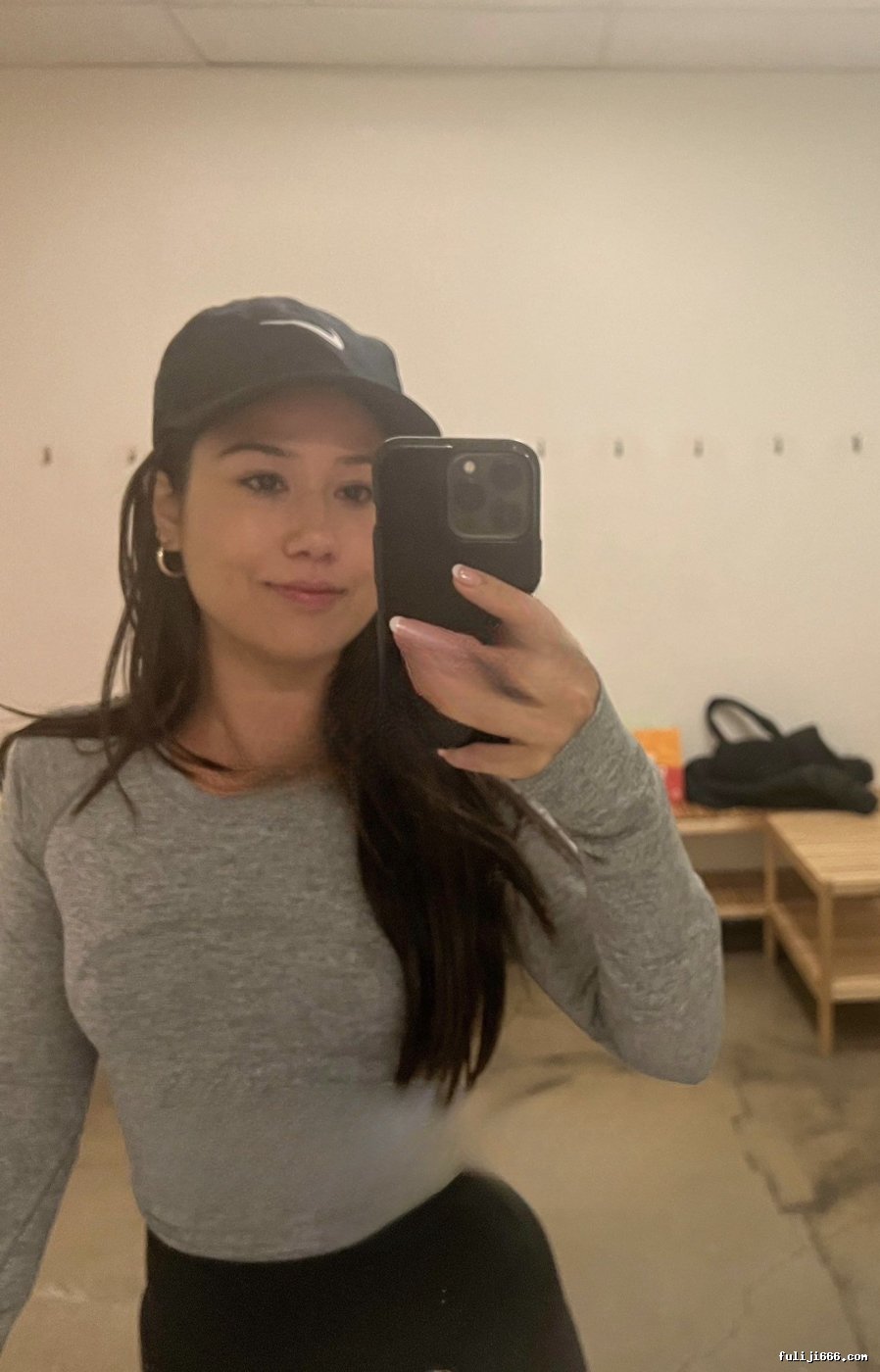 韩国顶级健身模特Maya Faye背着男友跟老黑做爱流出1.69G
