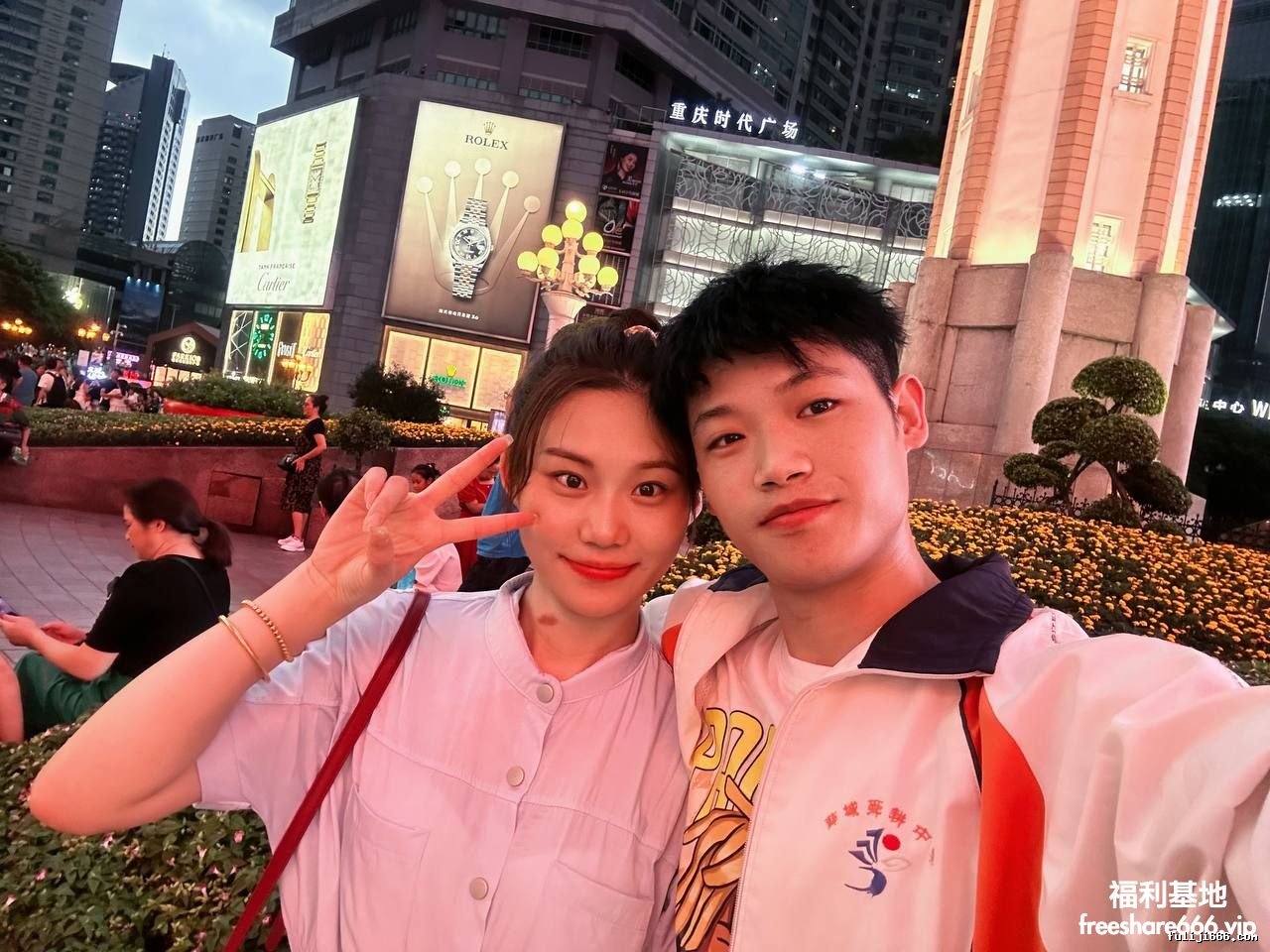 S级别泄密：曝光已婚大学前女友图影1.19G