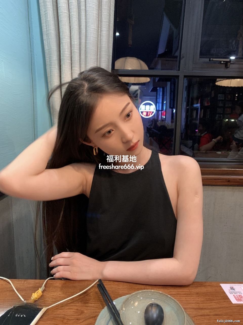 杭州施芮雯等7位美女图影泄密60P/29V/506M