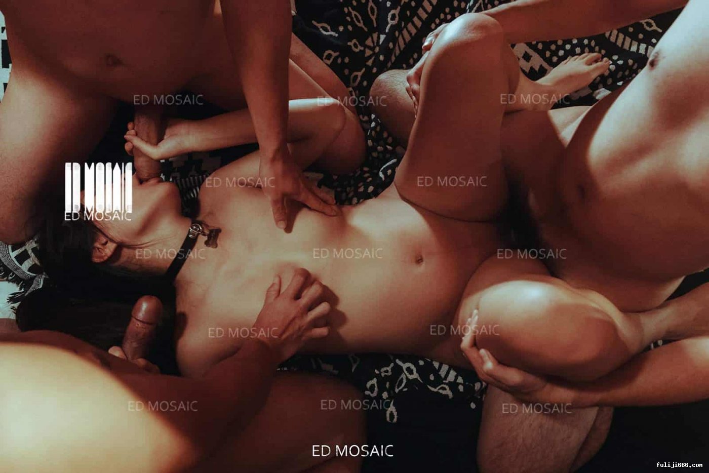 推特33万粉摄影大咖EdMosaic私拍极品反差美模3P4P-2109P/95V
