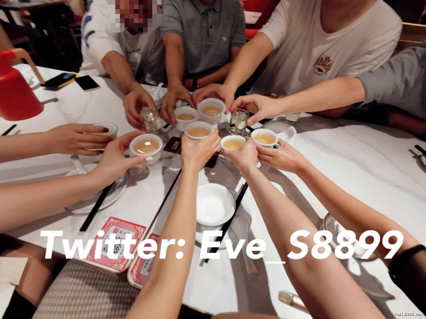 推特Eve私拍反差女神双飞乱P变态调教68V1.85