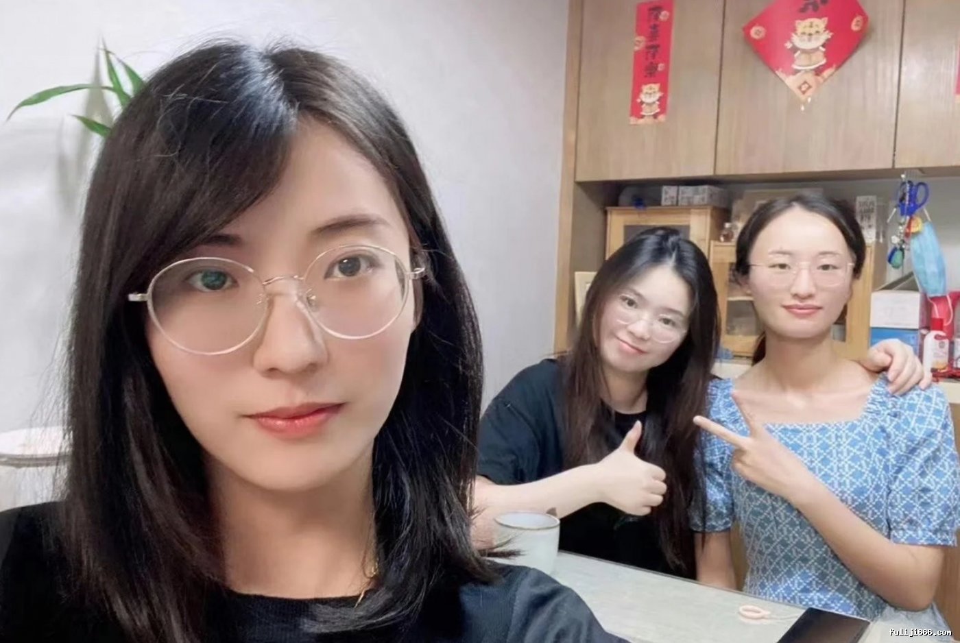 上海女教师出轨16岁学生聊天记录完整版PDF+视频下载