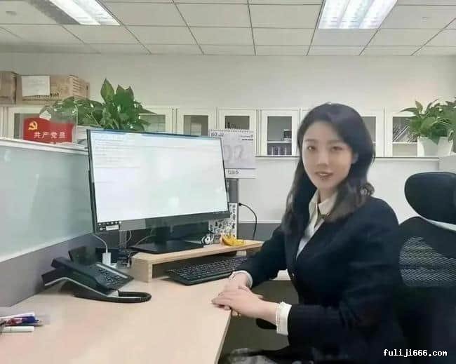 中石油牵手门女主董某啪啪视频泄露私密照被扒